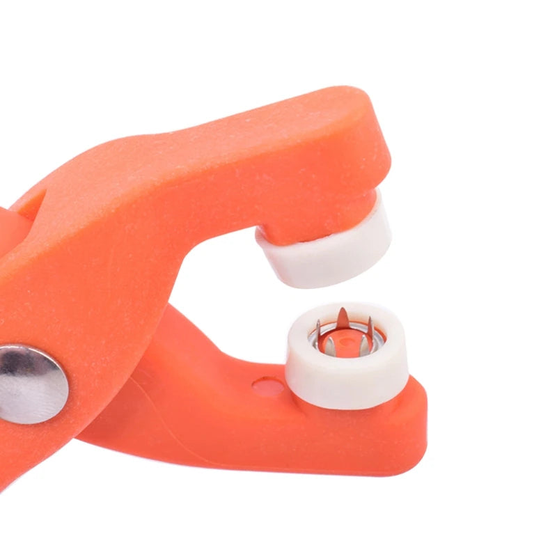 Aparat atasare capse + 40 de capse cadou